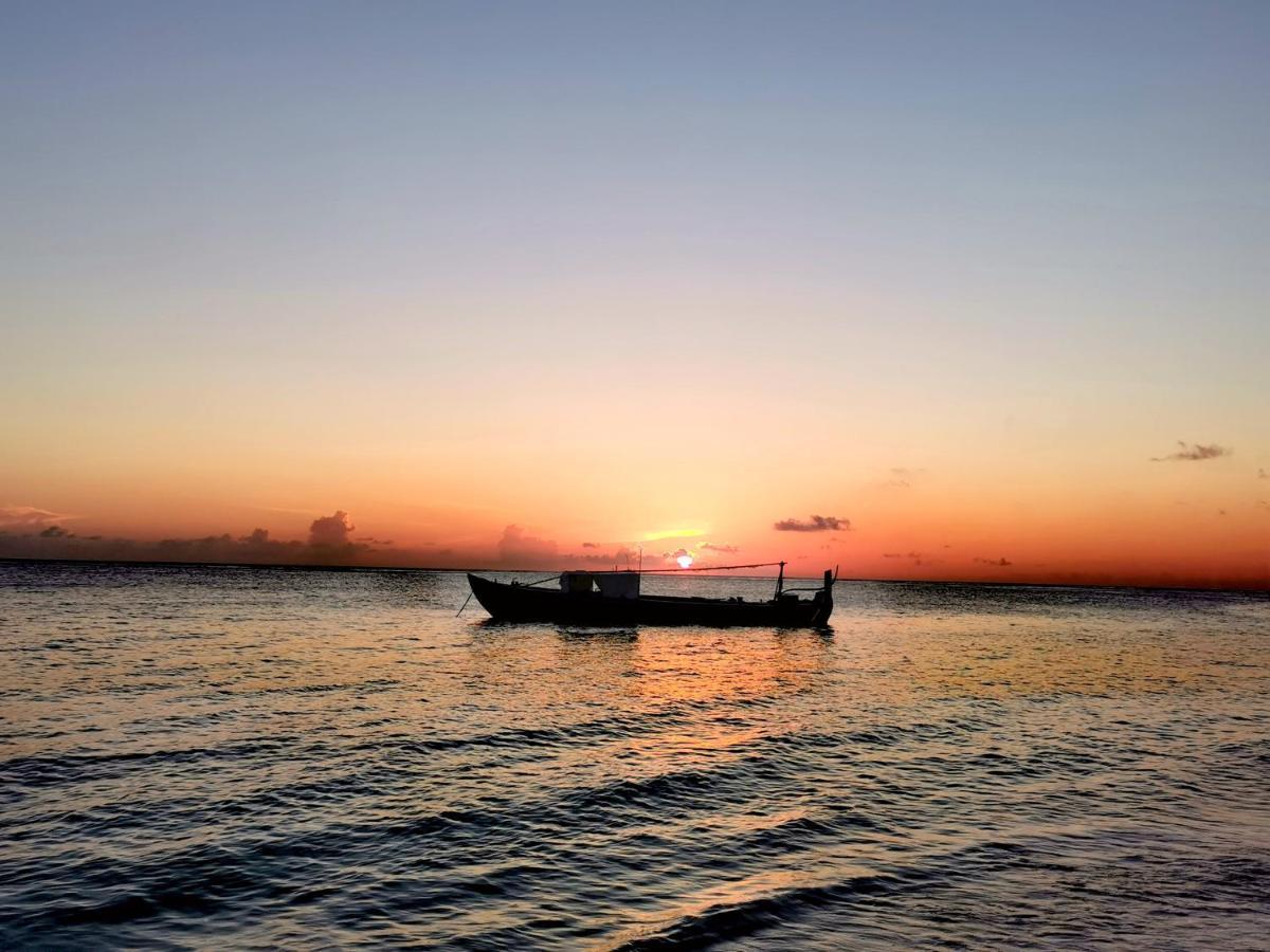 Blue Water Thoddoo Inn المظهر الخارجي الصورة