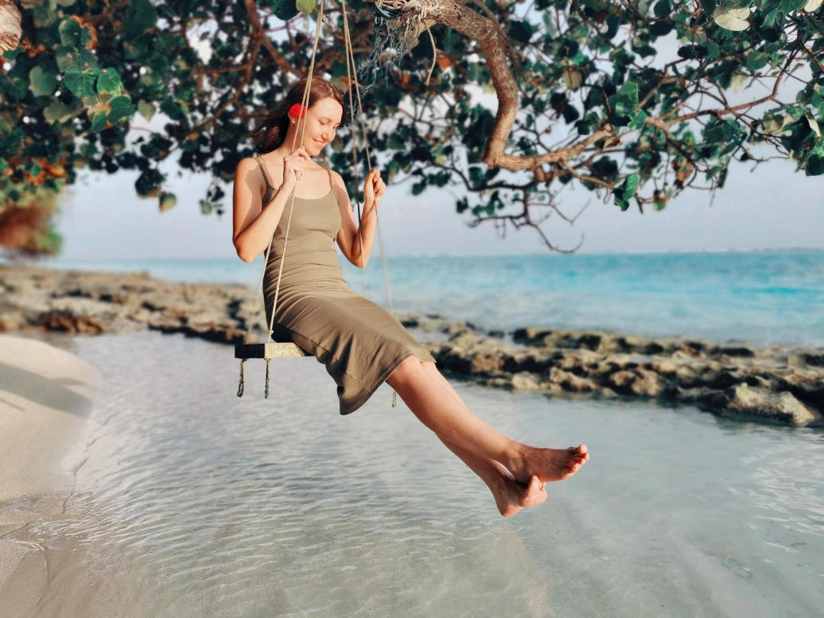 Blue Water Thoddoo Inn المظهر الخارجي الصورة