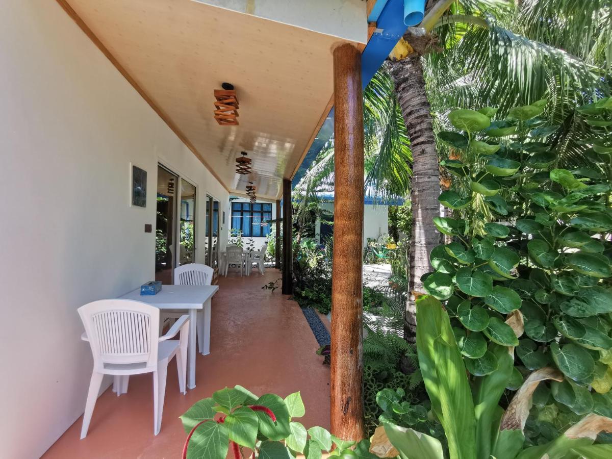 Blue Water Thoddoo Inn المظهر الخارجي الصورة