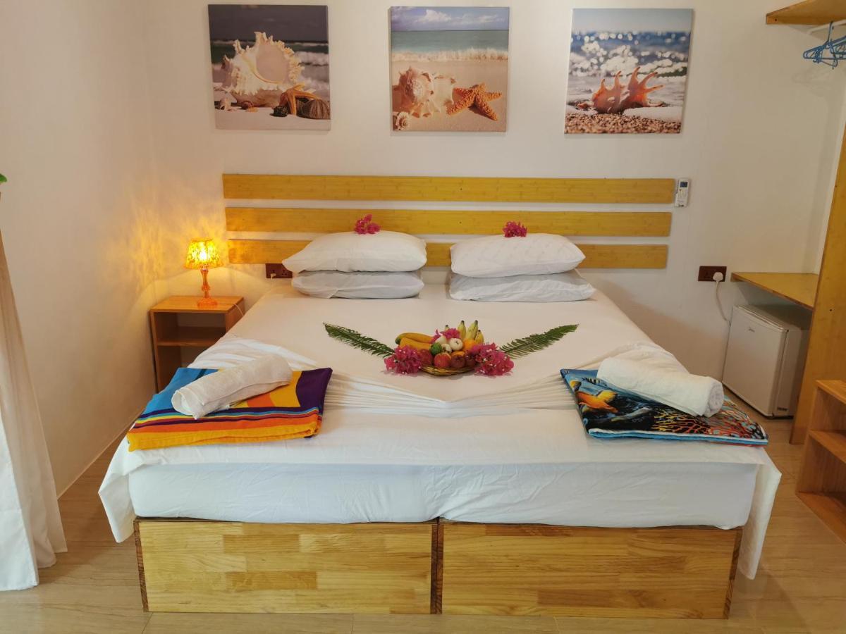 Blue Water Thoddoo Inn المظهر الخارجي الصورة