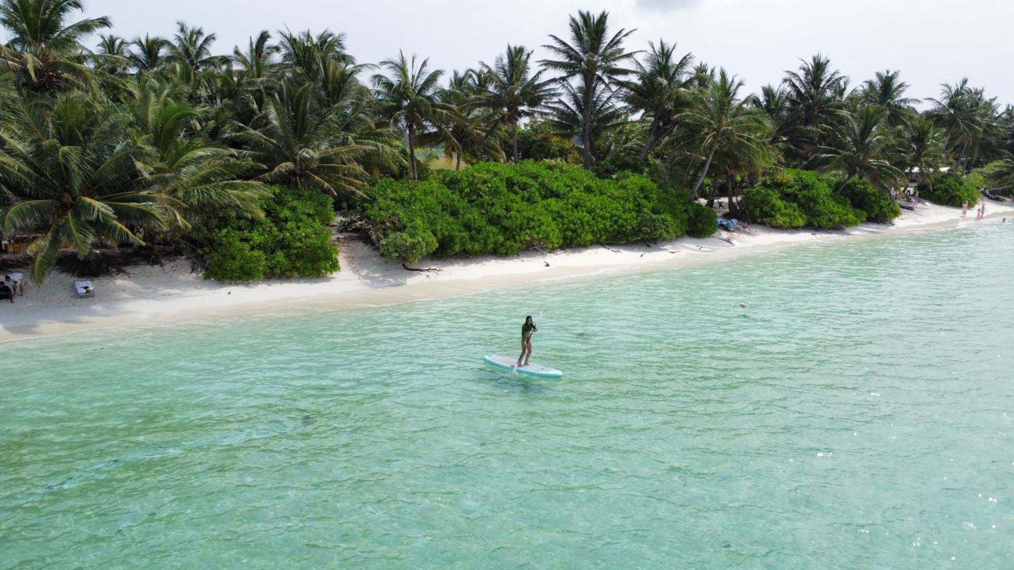 Blue Water Thoddoo Inn الغرفة الصورة