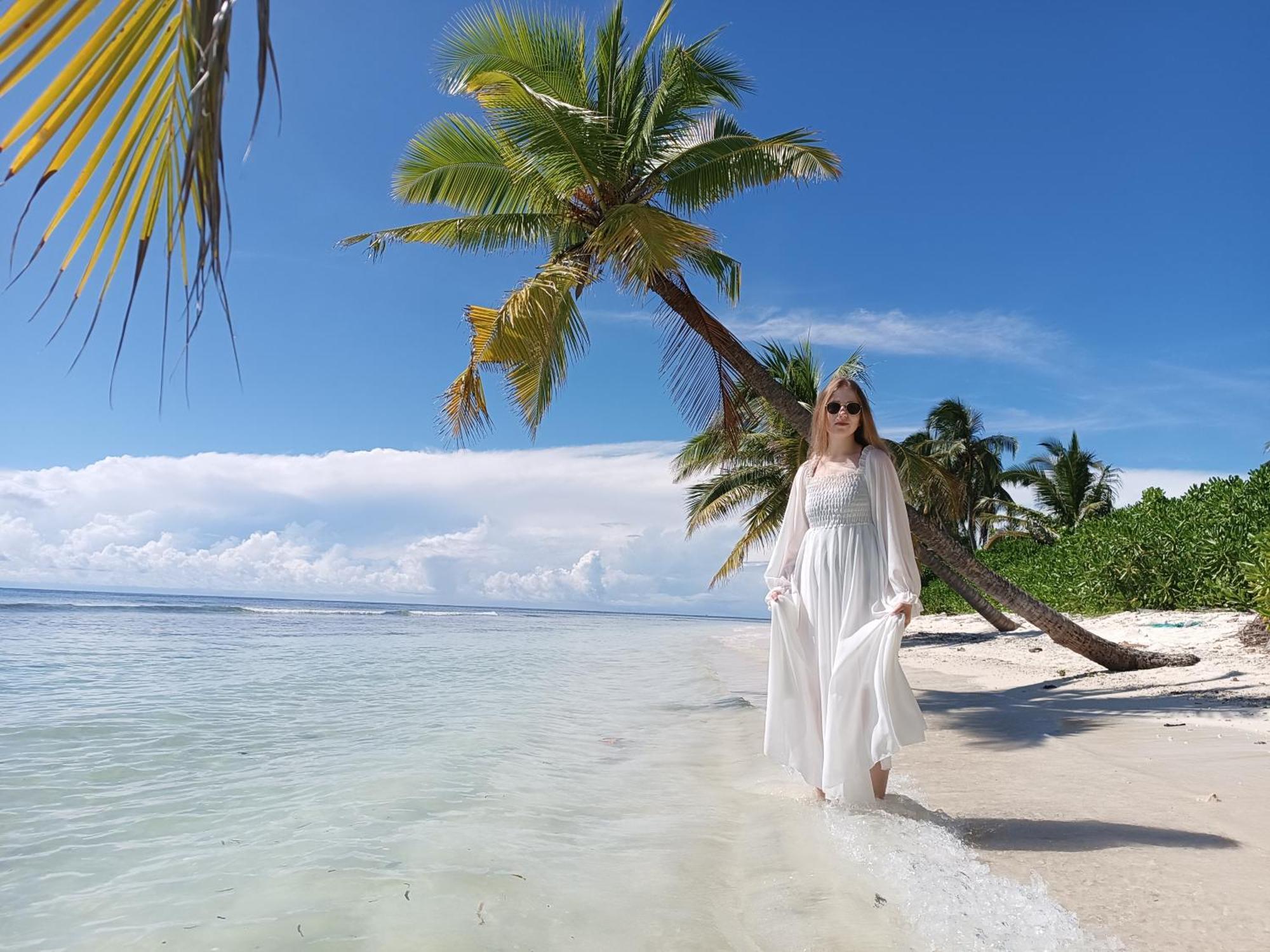 Blue Water Thoddoo Inn الغرفة الصورة
